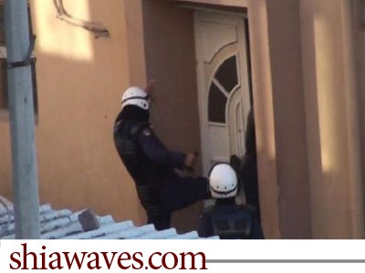تصویر یورش به منازل مردم بحرینی و بازداشت شماری از کودکان