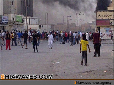 تصویر درگیری نیروهای امنیتی “آل خلیفه” با تظاهر کنندگان ، خواهان آزادی زندانیان سیاسی در بحرین
