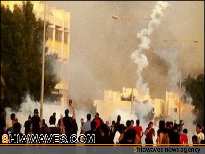 تصویر حمله به مناطق مسکونی با گاز اشک آور در بحرین