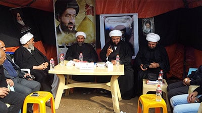 تصویر مراکز پاسخگویی دفتر آیت الله العظمی شیرازی در مسیر زائران حسینی