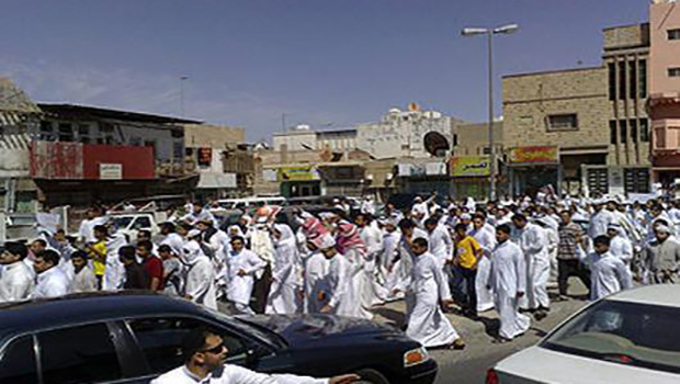 تصویر تجمع شیعیان عربستان در حمایت از شیعیان بحرین