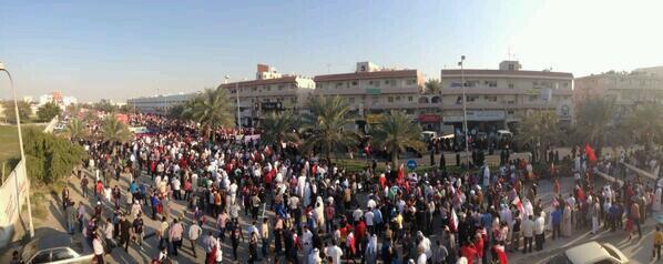تصویر تظاهرات مردم بحرین در سالروز حمله آل سعود به شیعیان این کشور