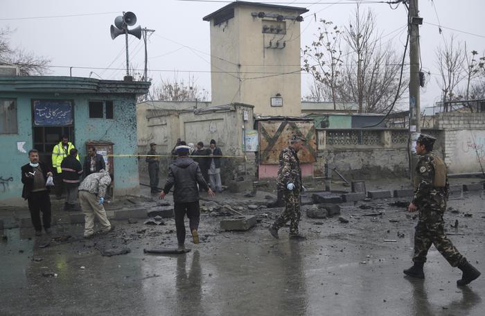 تصویر حمله افراد مسلح به مسجدی در افغانستان