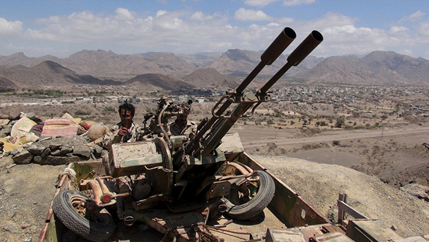 تصویر حمله نیروهای قبیله طخیه یمن به جنوب عربستان