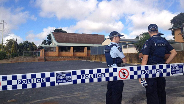 تصویر به آتش کشیدن مجدد مسجدی در استرالیا به دست اسلام ستیزان