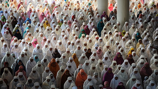 تصویر افزايش روز افزون جمعیت مسلمانان در جهان
