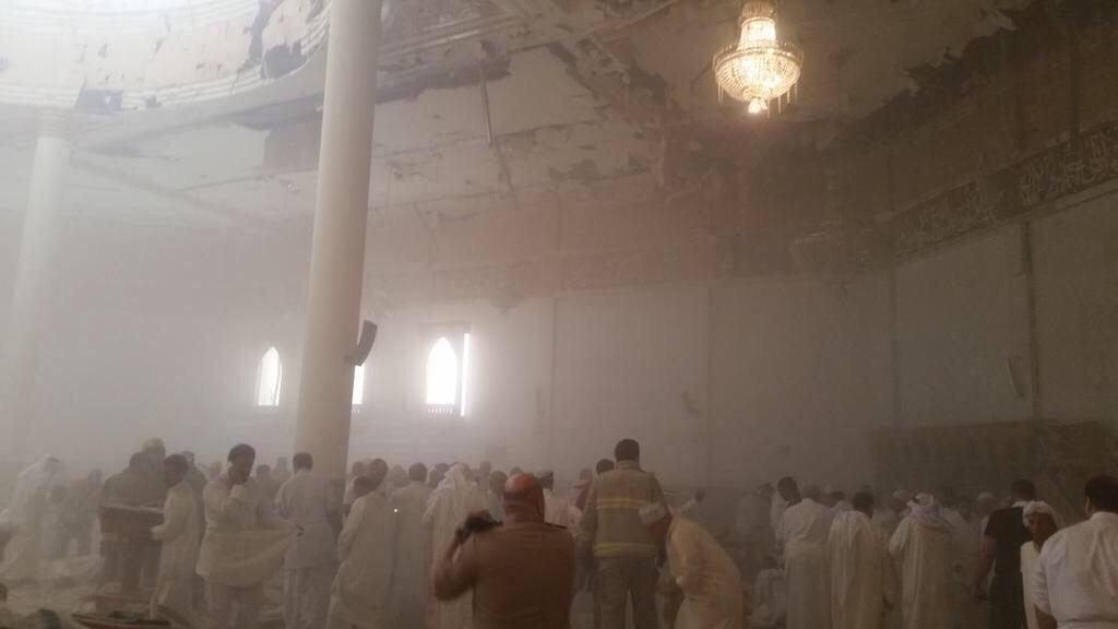 تصویر فوری – انفجار انتحارى در مسجد امام صادق عليه السلام كويت