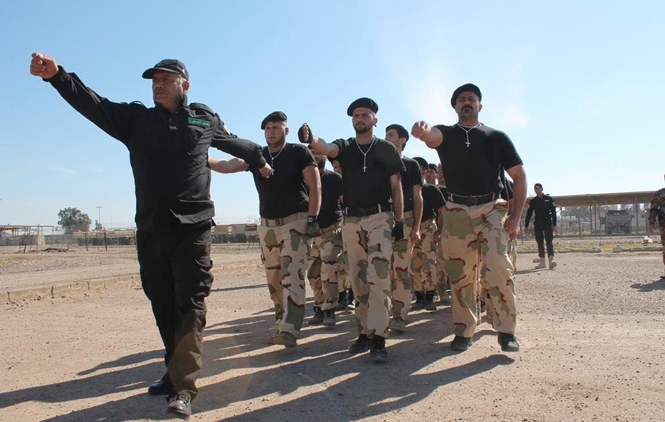 تصویر تشکیل گردان داوطلبان مسیحی برای مبارزه با داعش
