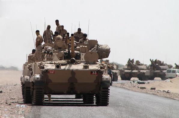 تصویر ورود تانک ها و نفربرهای زرهی و نیروهای ائتلاف سعودی، به عدن