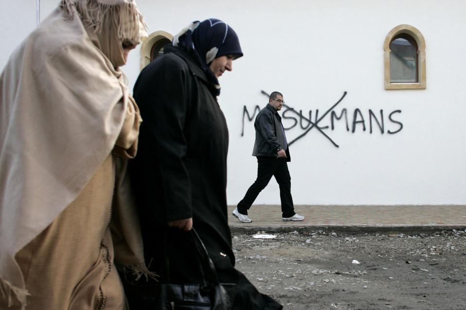 تصویر افزایش خشونت علیه مسلمانان در فرانسه/ ثبت ۳۲ حادثه تنها در یک هفته
