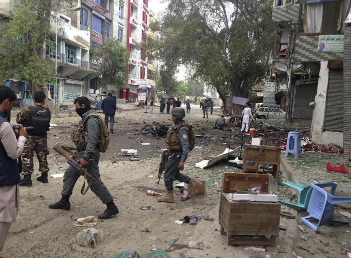 تصویر وقوع ۳ انفجار پیاپی در غرب کابل