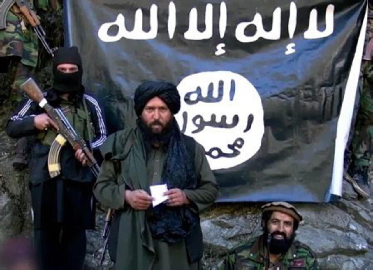 تصویر اسارت سیصد نفر از اهالی ننگرهار افغانستان، به دست تروریست های داعش