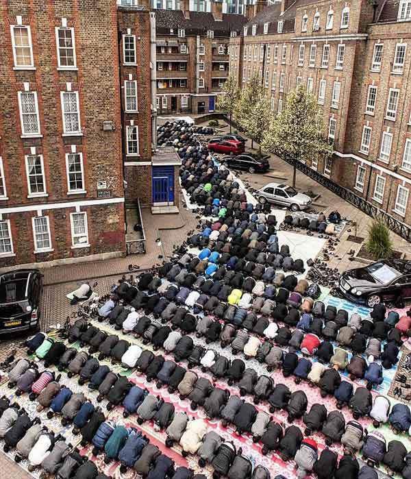 تصویر گذشتن آمار مسلمانان انگليس از مرز سه ميليون تن