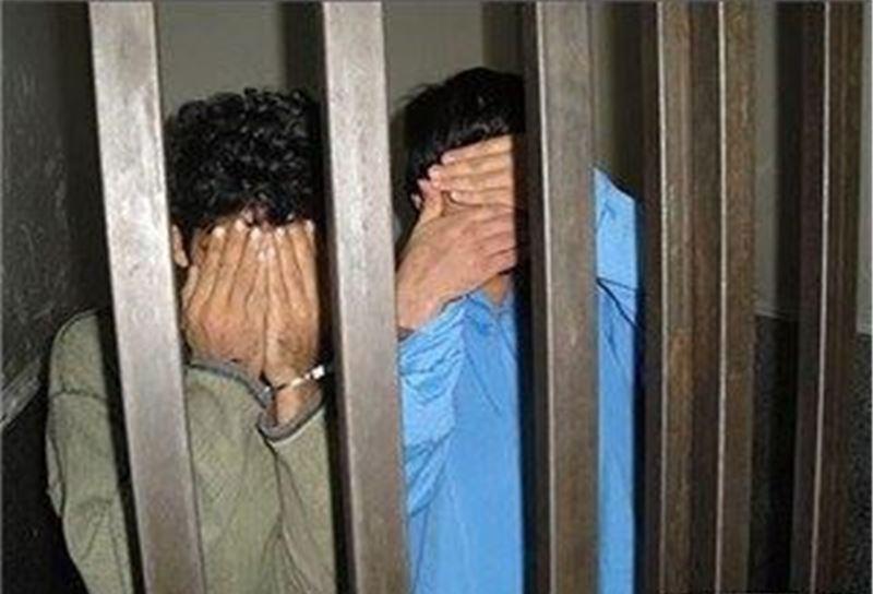 تصویر بازداشت ۵ تبعه پاکستانی به اتهام جاسوسی در شمال شرق افغانستان