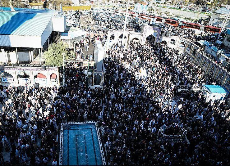 تصویر گزارش تصویری ـ مراسم تحویل سال جدید شمسی در امام زاده صالح تهران