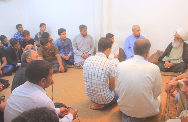 تصویر دیدار جمعی از اساتید و دانشجویان استان واسط عراق با آیت الله العظمی بشیر النجفی