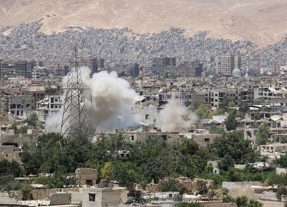 تصویر حمله خمپاره ای سنى هاى تندرو به شهر دمشق