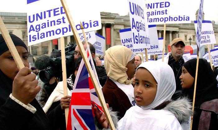 تصویر زنان مسلمان انگليس، محروم‌ترین گروه در بریتانیا