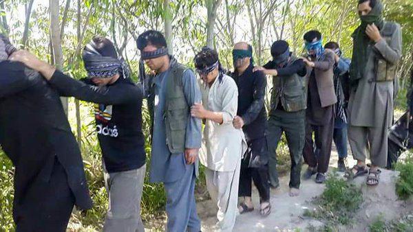 تصویر ربوده شدن ۸ مسافر در مرکز افغانستان از مسیر بامیان به کابل