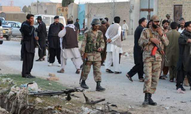تصویر حمله انتحاری به مسجد یک پایگاه نظامی در پاکستان