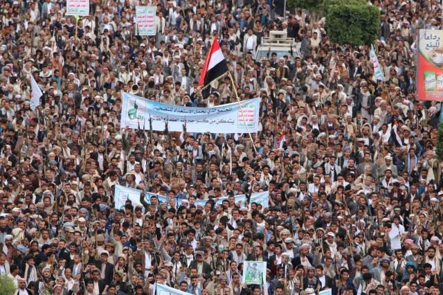 تصویر تظاهرات گسترده مردم یمن در محکومیت جنایات آل‌سعود