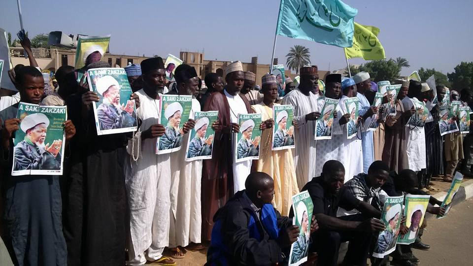 تصویر تظاهرات مسلمانان نیجریه در اعتراض به ادامه بازداشت شیخ زکزاکی