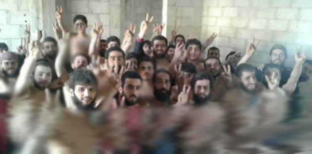 تصویر آزادی 34 فرد ربوده شده از زندان تروریست ها در شرق دمشق