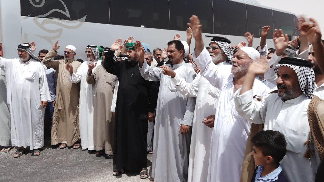تصویر برپایی تجمع اعتراض امیز در نزدیکی مرز عربستان وعراق  در سالروز جهانی بقیع