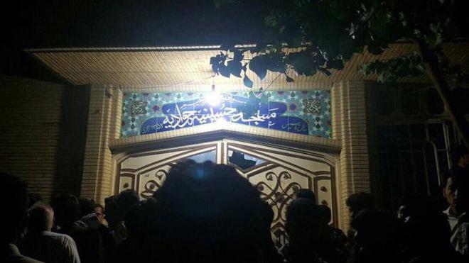 تصویر حمله تروریستی به مسجد شیعیان در هرات