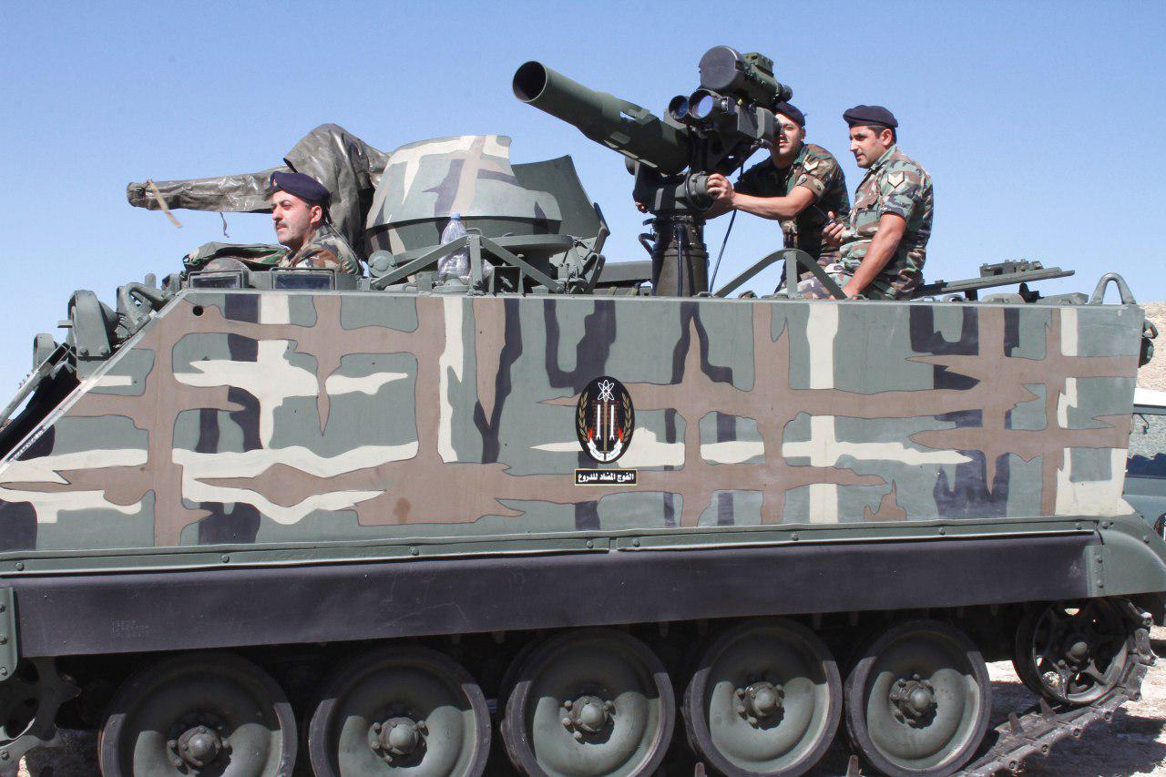 تصویر ارتش لبنان مواضع داعش را درهم کوبید