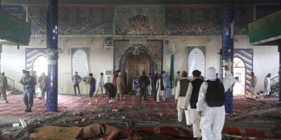 تصویر افزایش آمار قربانیان حمله سنی های تندروی داعش به مسجد امام زمان عجل الله فرجه الشریف کابل