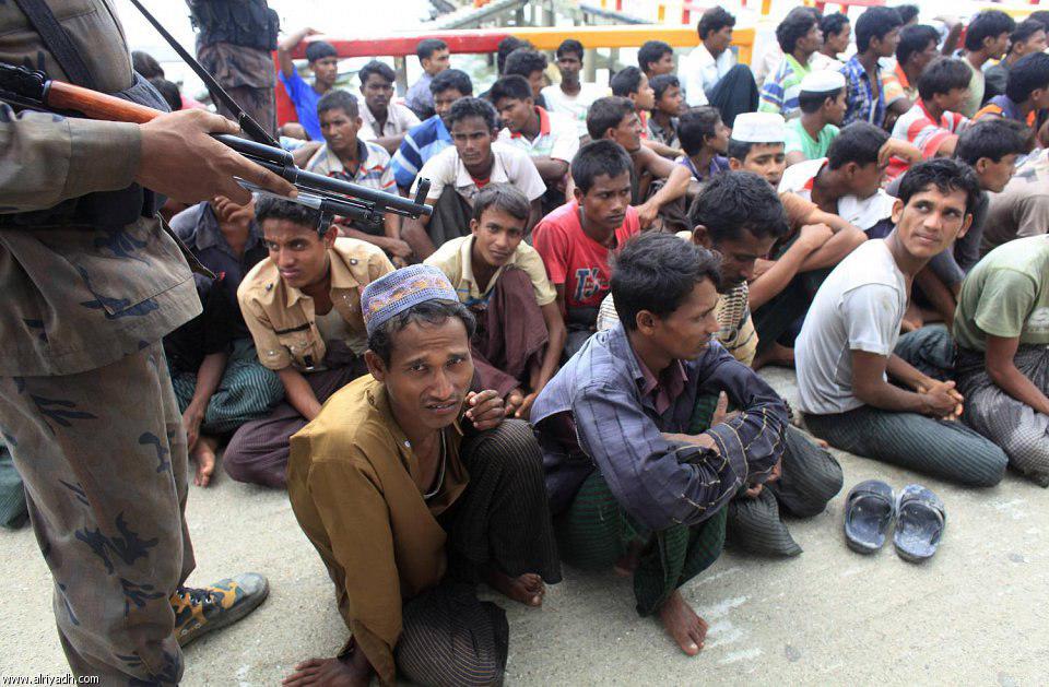 تصویر قتل عام حدود سه هزار مسلمان طى سه روز در میانمار