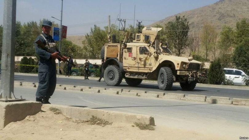 تصویر حمله انتحاری به کاروان نیروهای خارجی در کابل