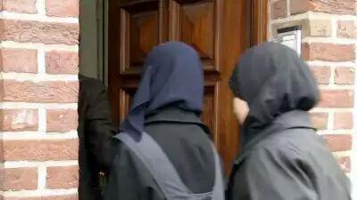 تصویر ممنوعیت حجاب برای معلمان در اتریش