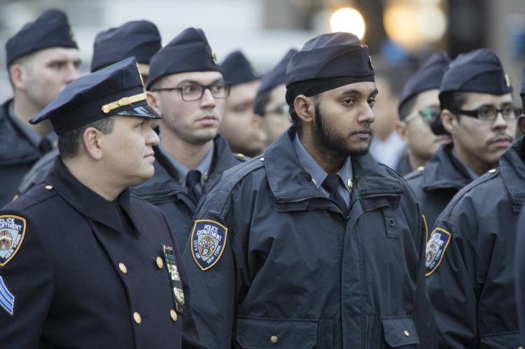 تصویر در پی شکایت پلیس مسلمان؛ افسران اداره پلیس نیویورک اجازه ریش گذاشتن پیدا کردند!