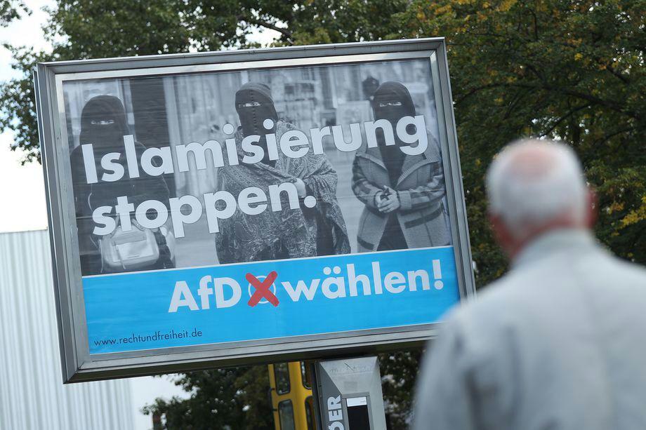 تصویر عضو حزب آلمانی: به علت انحطاط اخلاقی کلیسا، به دین اسلام گرویدم