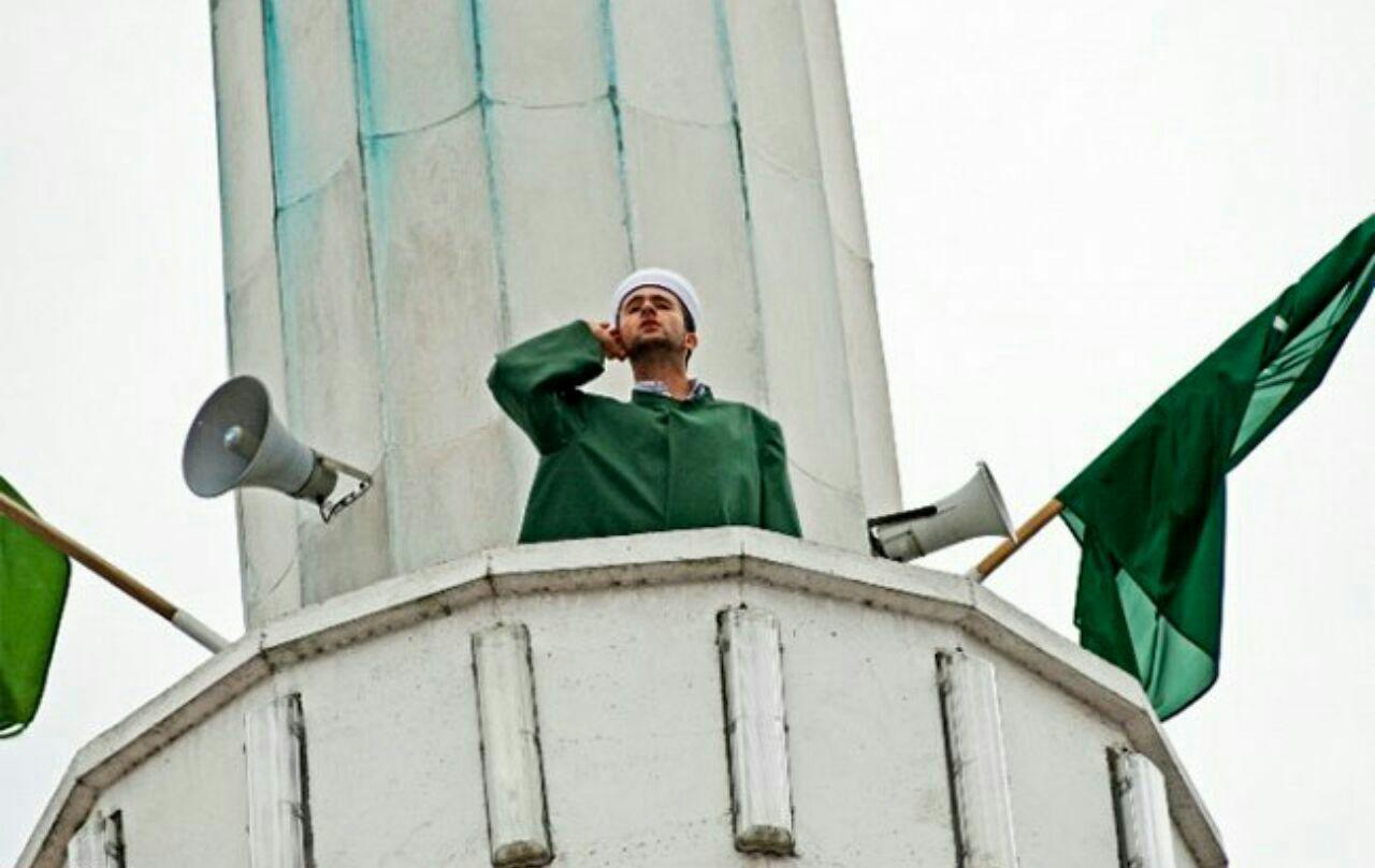 تصویر مسلمانان سوئد خواستار مجوز پخش اذان از بلندگوهای مسجد شدند