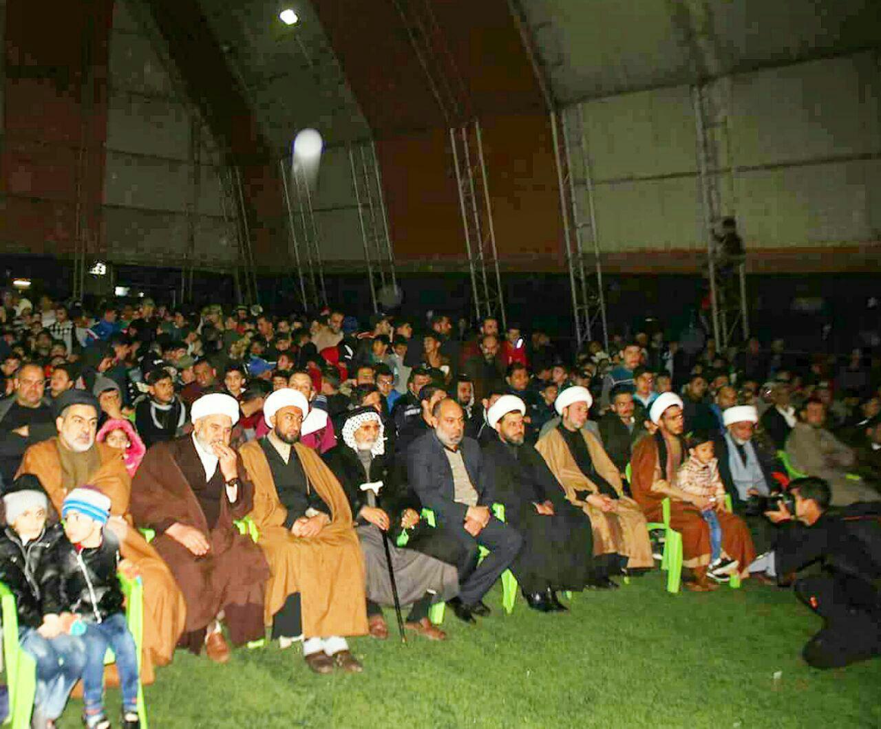 تصویر حضور مرکز ارادتمندان مرجعیت در تئاتری با عنوان حضرت زهرا سلام الله علیها میزان حق، در بغداد