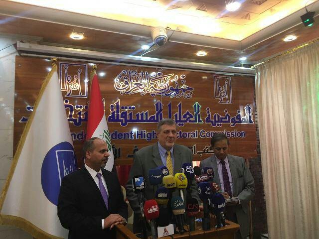 تصویر دیدار نماینده دبیرکل سازمان ملل در عراق با آیت الله العظمی فیاض