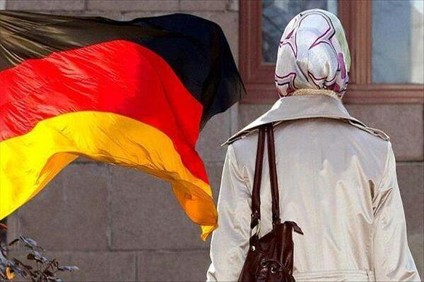 تصویر موج واکنش‌ها به حجاب‌ستیزی در آلمان