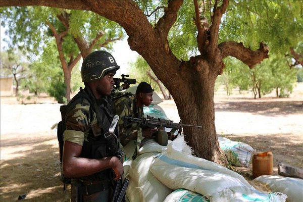 تصویر کشته‌شدن ۱۰ سرباز نیجر در حمله تروریستی بوکوحرام