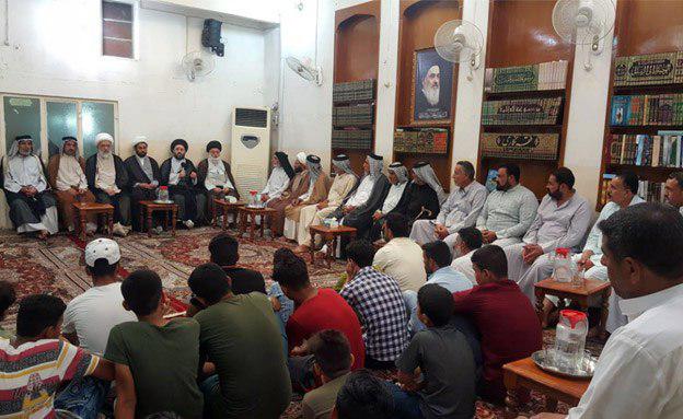 تصویر حضور بزرگان عشائر عراق در دفتر آیت الله العظمی شیرازی در کربلای معلی