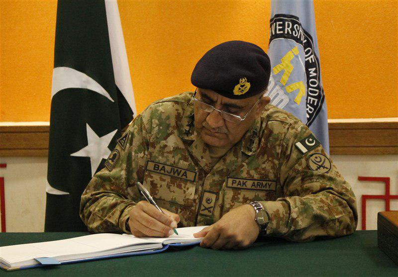 تصویر تایید حکم اعدادم 11 تروریستی توسط فرمانده ستاد ارتش پاکستان