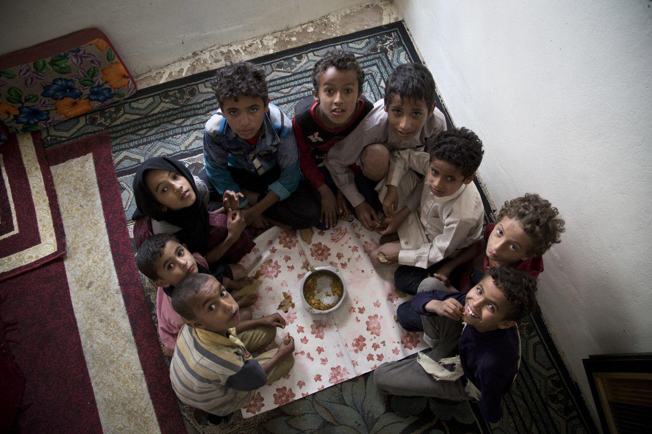 تصویر افزایش خطر گرسنگی با کاهش ارزش پول یمن