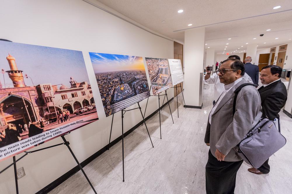 تصویر نمایشگاه عکس آستان مقدس حسینی در ساختمان سازمان ملل متحد