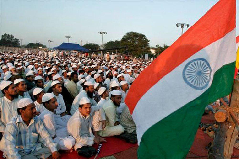 تصویر ممنوعیت ادای نماز برای مسلمانان در ایالت اوتارپرادش هند