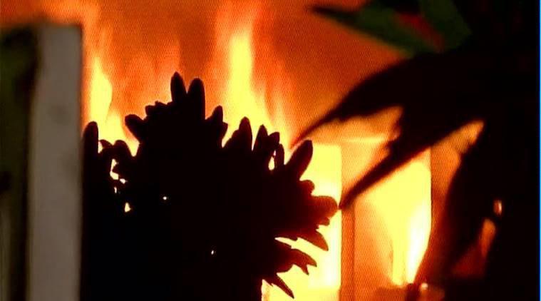 تصویر مسجدی در یکی از روستاهای هند به آتش کشیده شد