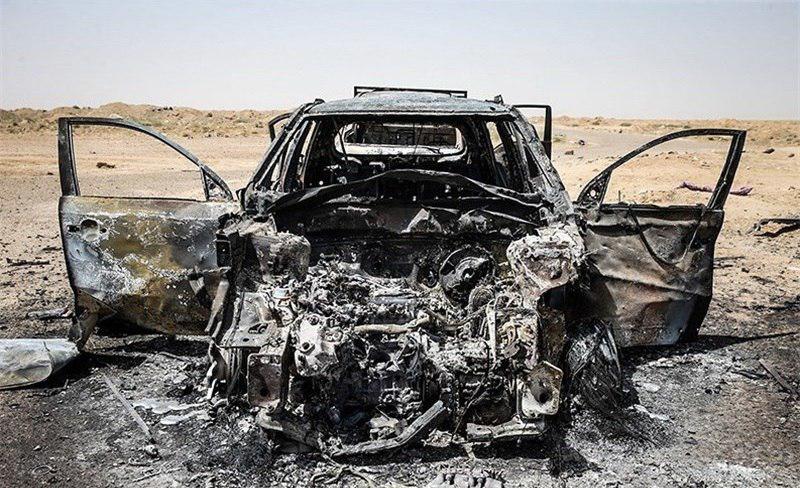 تصویر انهدام یک خودرو و مخفیگاه داعشی‌ها در استان الانبار عراق