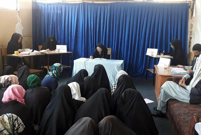 تصویر برگزاری مسابقه ترتیل خوانی قرآن کریم بانوان در کابل پایتخت افغانستان