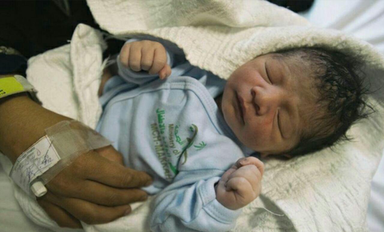 تصویر تولد اولین نوزاد در مراسم حج ١٤٤٠